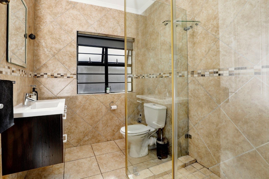 3 Bedroom Property for Sale in Van Riebeeckshof Western Cape